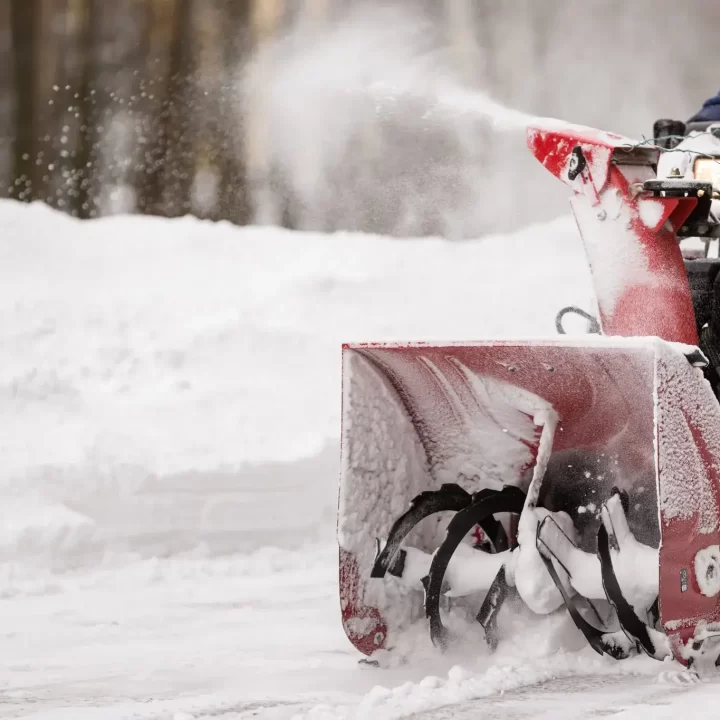 Residential-Snow-Removal-Service-2048x1365-1